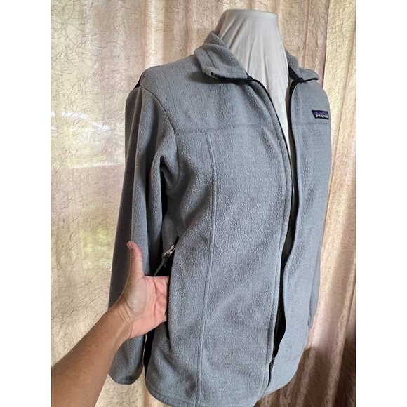 Patagonia Polartec Regulator Women's Medium Gray  and Black Full-Zip Fleece Jack - Picture 3 of 12